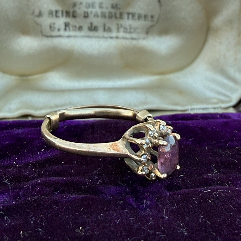 Early 1900’s 10k Yellow Gold Ruby and Diamond Ring (5) - Picture 4 of 6